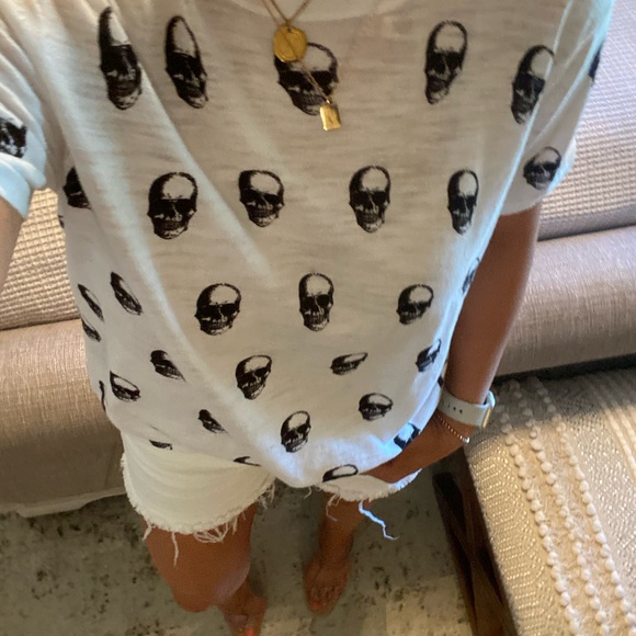 New❤️Beautiful Skull Cashmere top - Picture 6 of 8